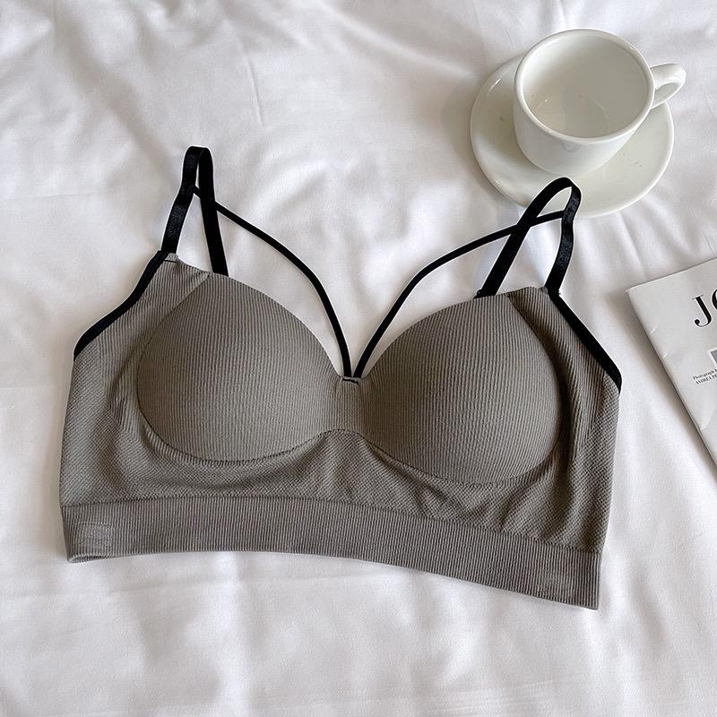Essential Seamless Wireless Padded Bra