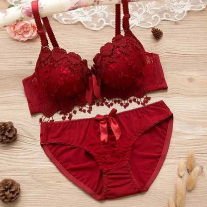Flourish Lace Set