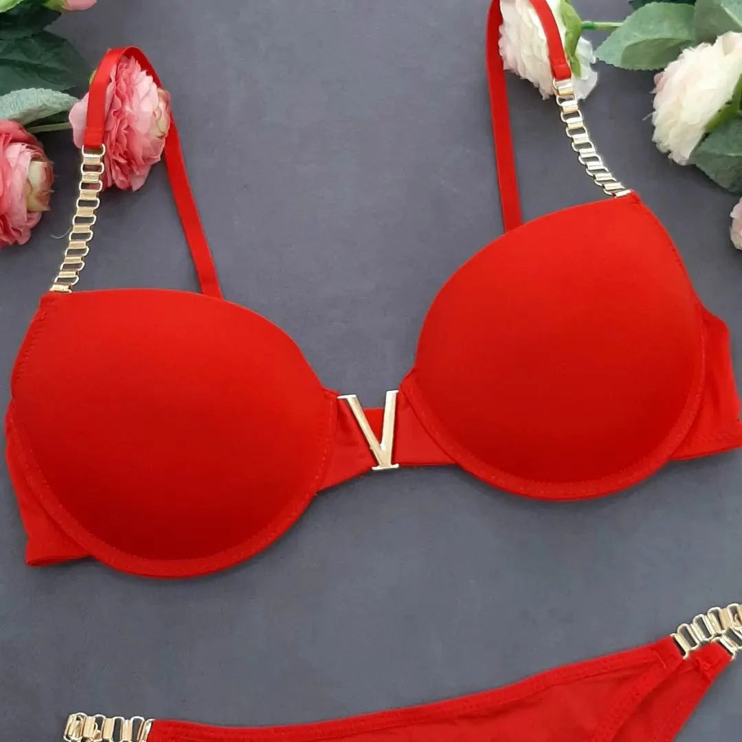 Chain Strap V Set Bra And Panty Set