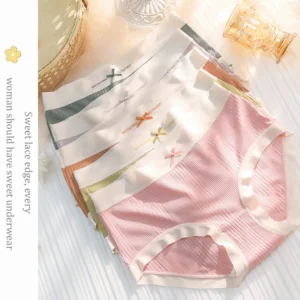 Pack of 4 Soft Ribbed High-Waist Cotton Panties for Women – Seamless Edges, Contrast Lace Trim & Cute Bow Detail